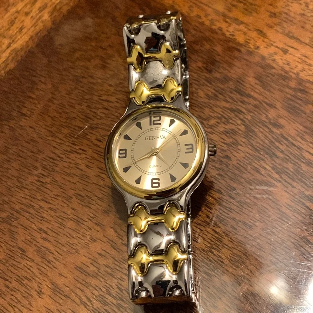 Vintage Designer Geneva Quartz Wrist Watch Gold Silver Tone